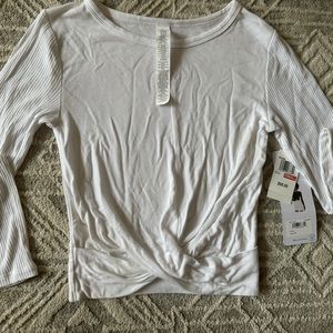 Brand new fitted alo top